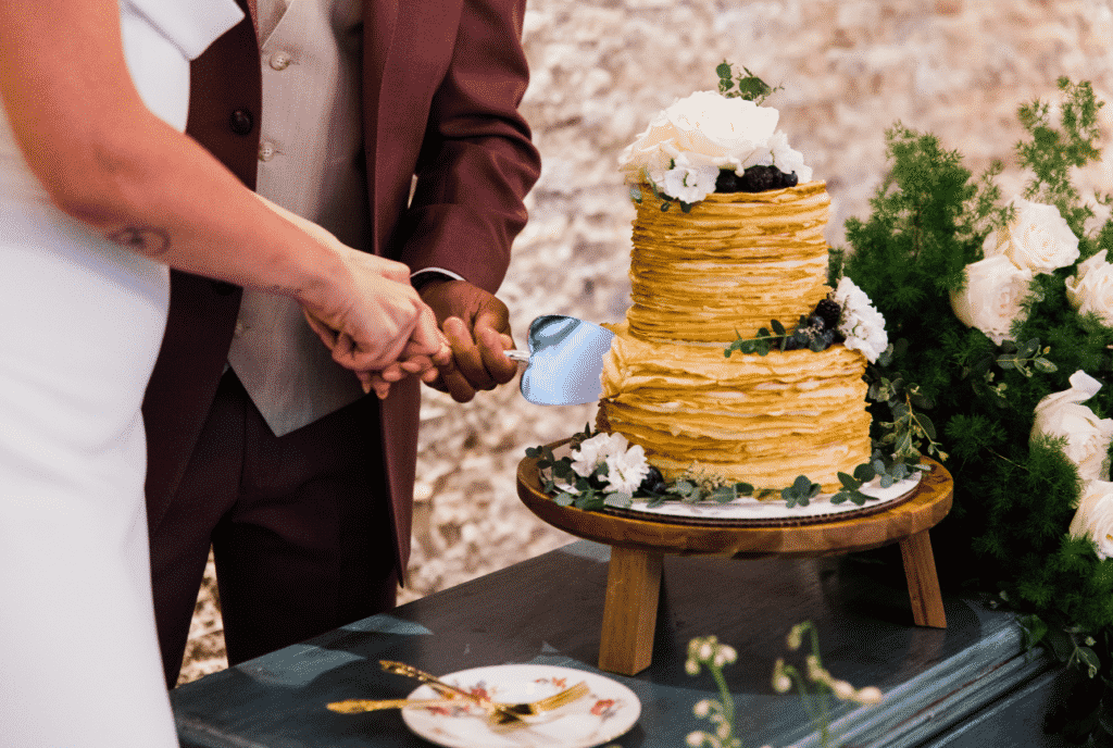 Wedding cake for a las Vegas wedding 